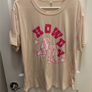 Cream T-Shirt with Pink 'Howdy' Graphic